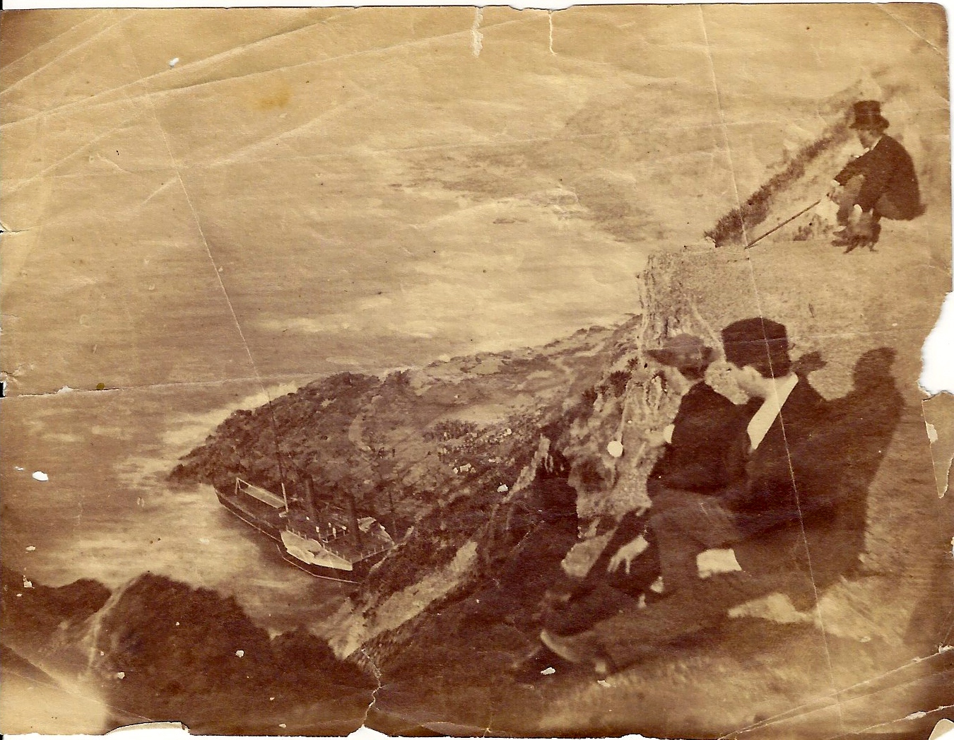Onlookers from the cliff above Shipwreck of the City of Newcastle, 1878 (Photo Credit: Digitised by Anne Glennie from Glennie Family Albums) Click for larger view