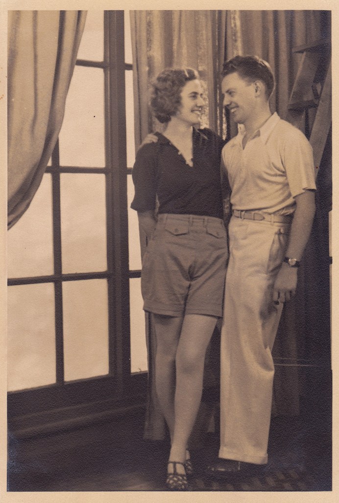 Bill and Lola Hannan, late 1930s, possibly photographed at Howard Harris Studios, Rockdale. (Photo: Courtesy of Paul and Carole Hannan)