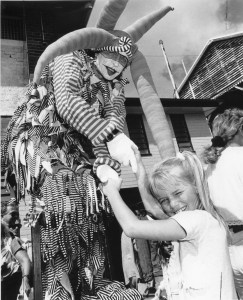 The Newcastle Show. 2 March 1991. Bog The Magnificent Meets Sarah Cameron of Adamstown. Photographer: John Appleyard