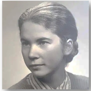 Rhona Beare (1935-2018) [Photo Credit: https://www.girton.cam.ac.uk/giving/legators-and-their-stories]