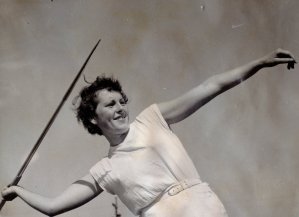 Javelin champion - N. Smith - 1952 (See: https://livinghistories.newcastle.edu.au/nodes/view/21331)