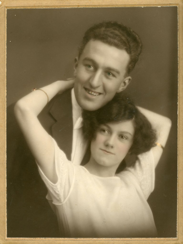 Harold and Gladys Brawn [Courtesy of University of Newcastle Archives A7498(iii)]